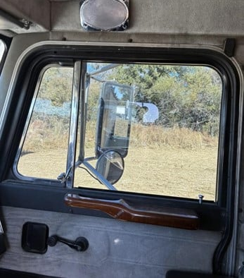 1994 PETERBILT 379 - Image 16