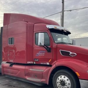 2017 PETERBILT 579