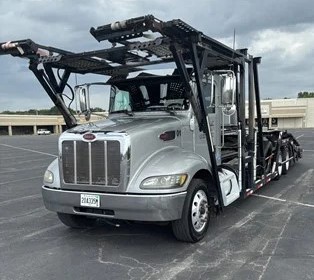 2018 PETERBILT 348