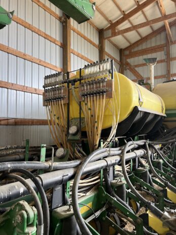 2005 JOHN DEERE 1770NT PLANTER - Image 5