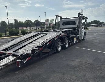 2018 PETERBILT 348 - Image 6