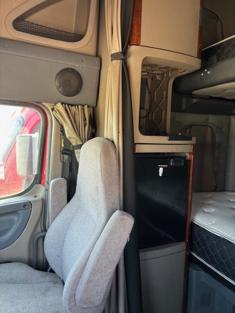 2017 Freightliner Cascadia Evolution semi trucks and a 2014 Wabash 53’ dry van trailer - Image 18