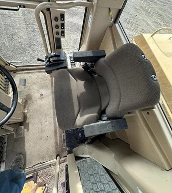 2007 CATERPILLAR 160H VHP PLUS - Image 8