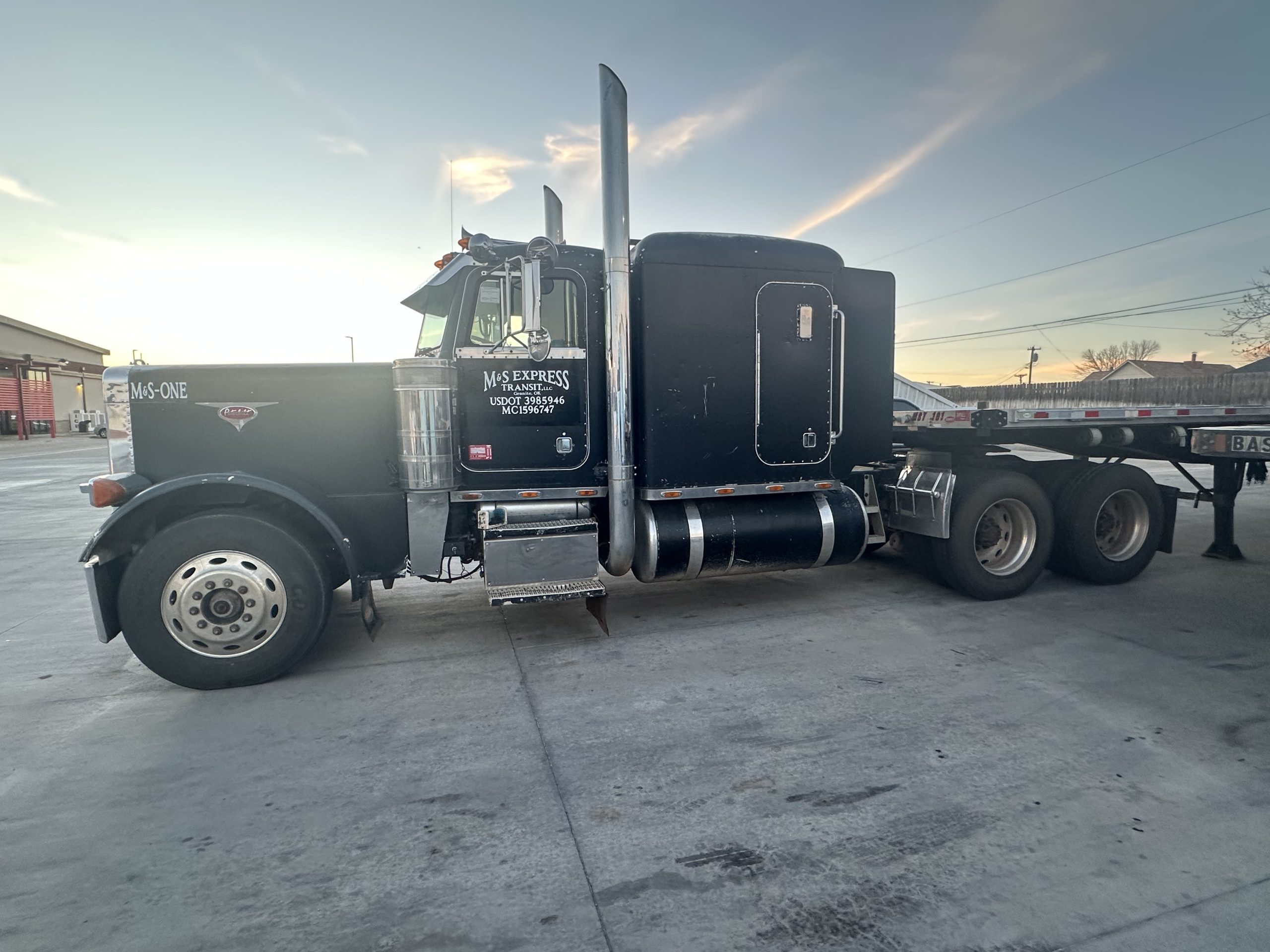 1990 PETERBILT 379